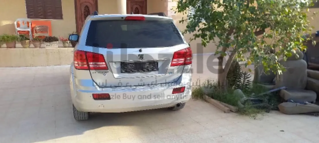 دودج جورني 2010