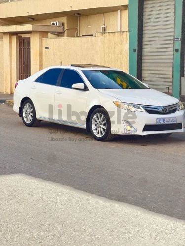 كامري 2012 فل الفل كاش او حواله