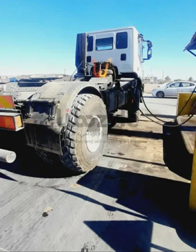 راس افيكو خفاش 4x4 مع خزان 40الف وقود او ماء