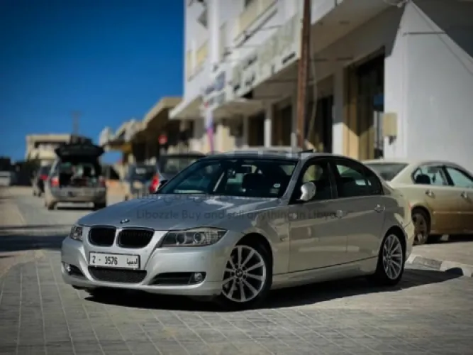 بي ام دبليو 320I