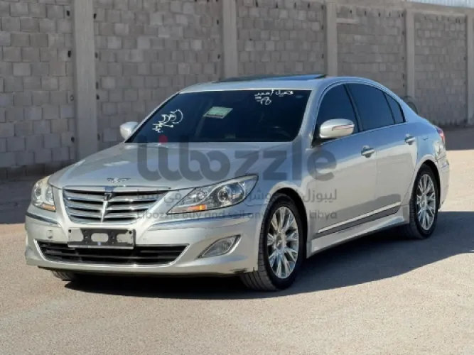 هونداي جينيسيس 2013