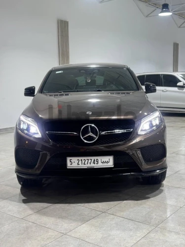 مرسيدس GLE43 الدار