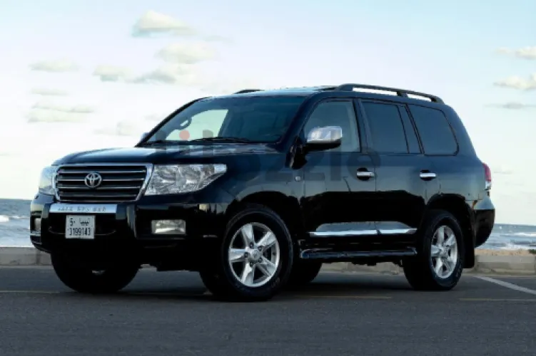 تويوتا لاندكروزر 2010