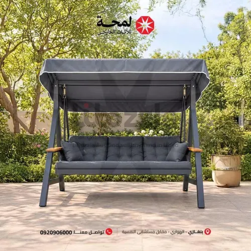 أرجوحة خارجية مريحة بتصميم أنيق،