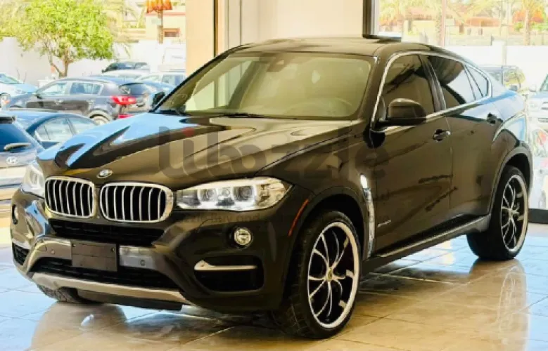 بي ام دبليو X6 50 i SPORT