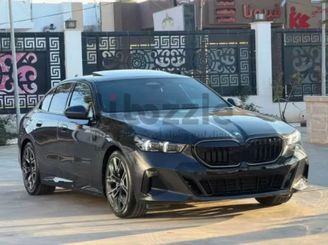 بي ام دبليو 530i 2025