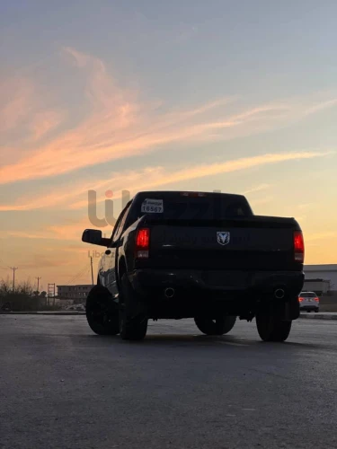 دودج رام 1500 V8 5.7