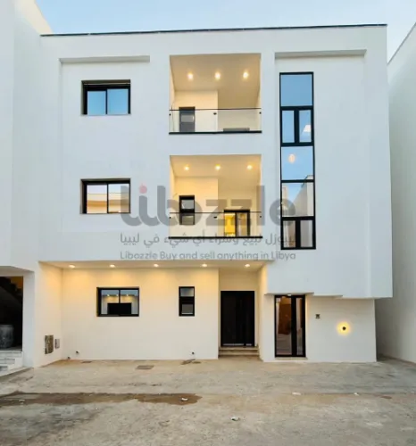 🏡 ثلاثة شقق للبيع في السراج بالقرب من صالة ليلتي