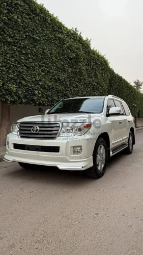 تويوتا لاندكروزر 2014