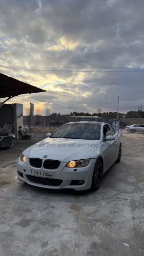 بي ام كبريو e93