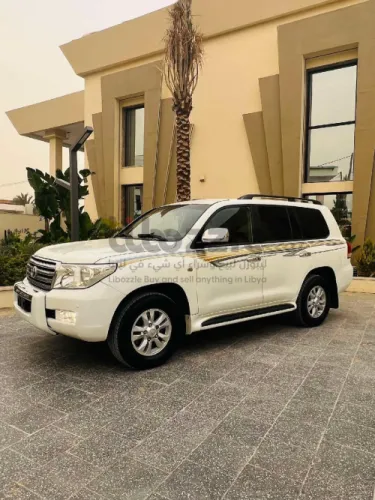 تويوتا لاندكروزر