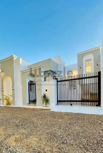 ڤيلا   ارضيه  للبيع ‼️  للعائلات وللمستثمرين ✨