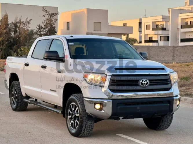 تويوتا تندرا 2016