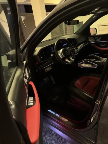 GLE 53