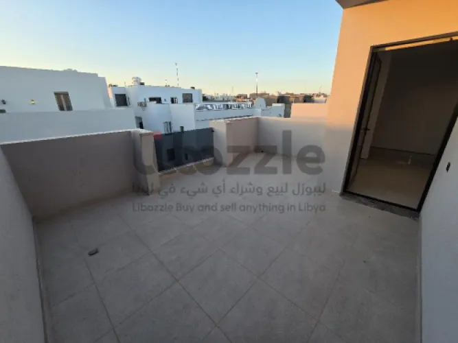 ارض استثمارية سكنية للبيع