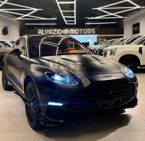 أستون مارتن DBX707 – 2024