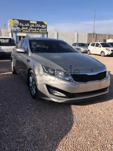 كيا اوبتيما 2011