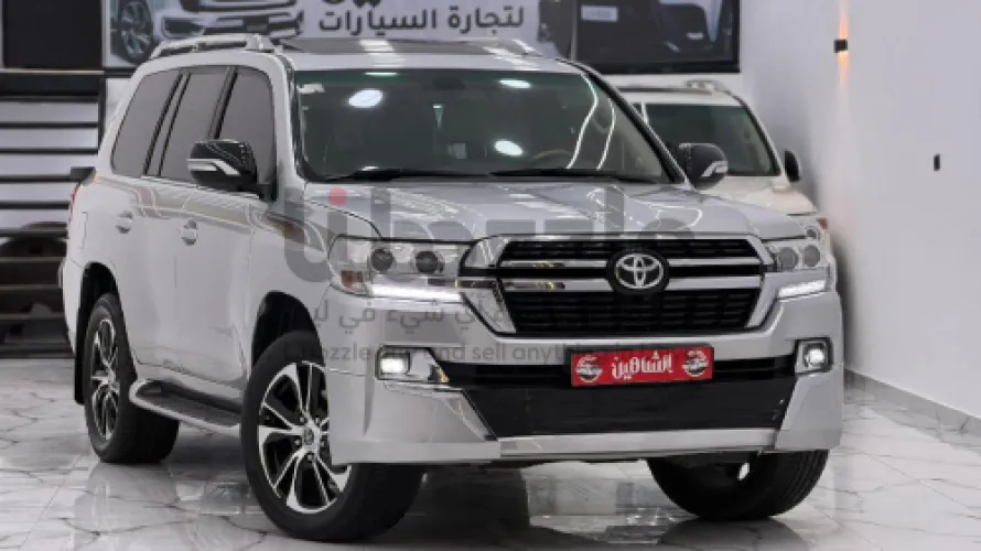 تويوتا لاندكروزر