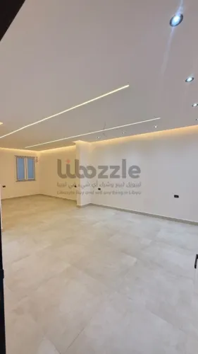شقه للبيع عين زاره جامعة ناصر