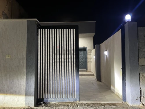 منزل ارضي بناء حديد السراج