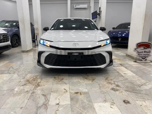 تويوتا كامري 2025