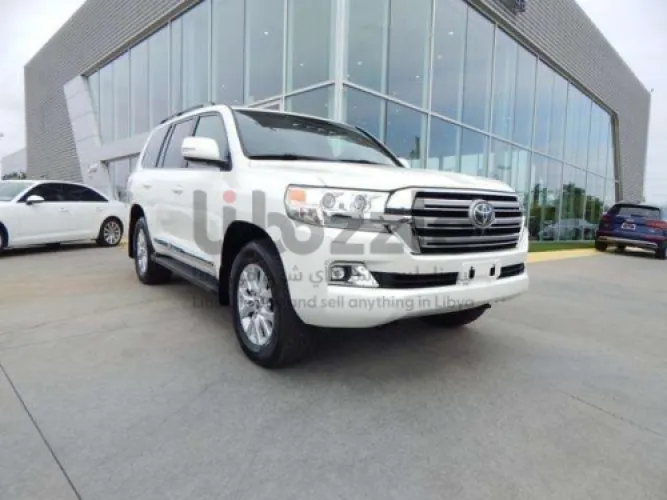 2016 Toyota Land Cruiser