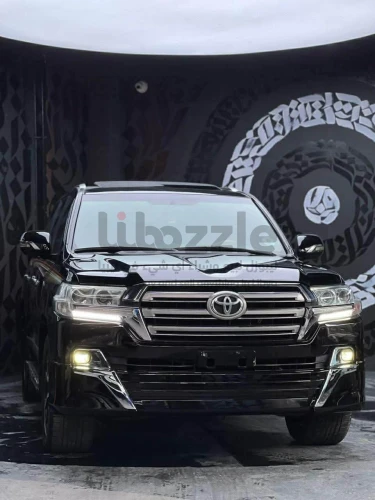 تويوتا لاندكروزر