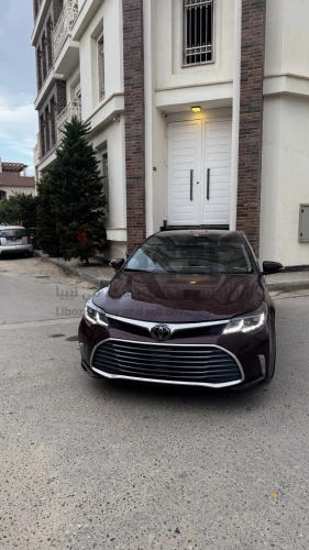 تويوتا افالون 2018 للبيع