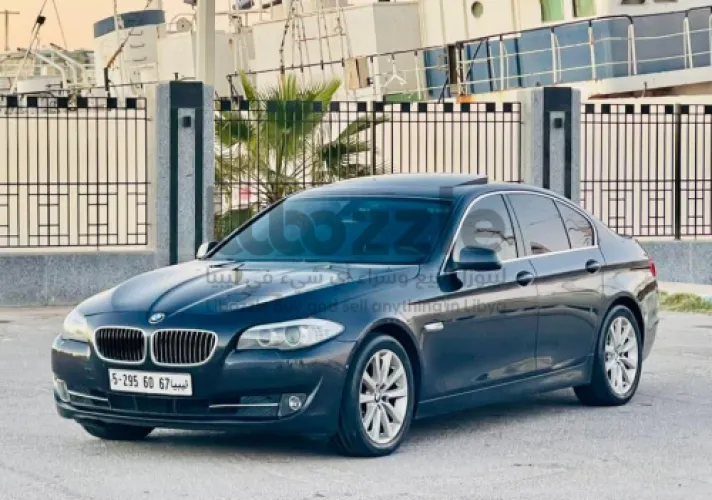 بي ام دبليو F10 2012