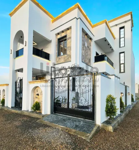 فيلا من طابقين مفصولات تكفي لسكن عائلتين 2026🔥