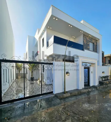 فيلا من طابقين خليجي