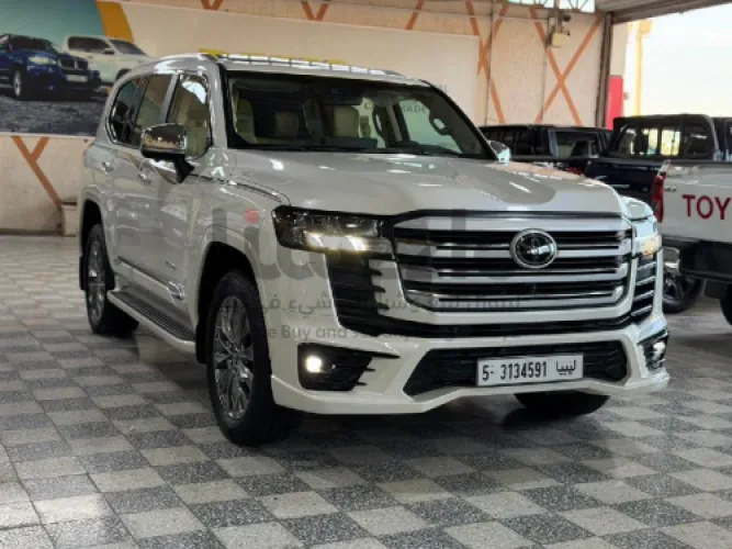 تويوتا لاندكروزر VXR 2024