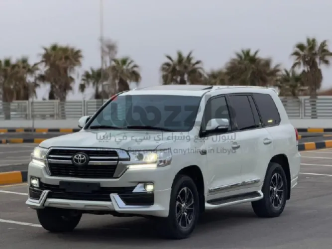 تويوتا لاندكروزر