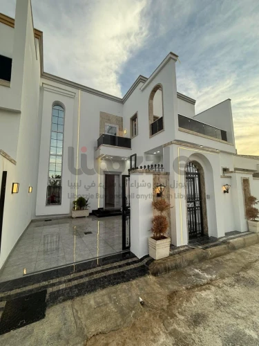 فيلاء بالنظام الحاير تمشي مفصولة أو دوبلكس