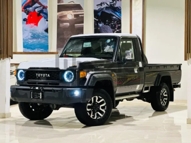تويوتا لاندكروزر 2025