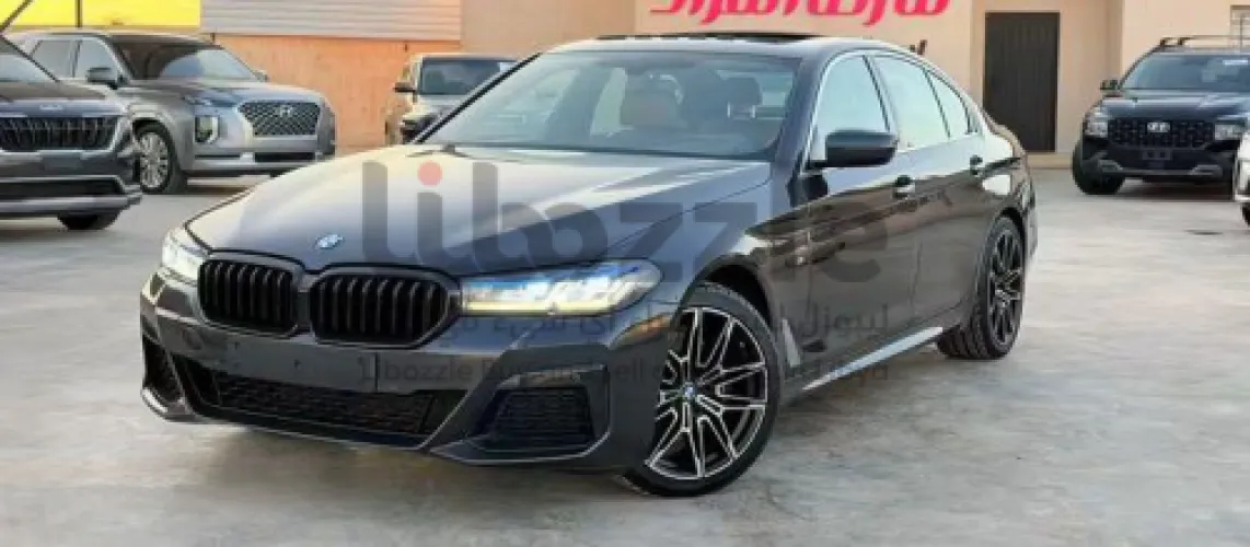 بي ام دبليو 530i الدار