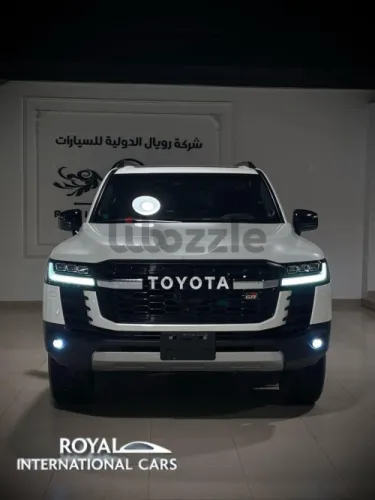 تايوتا لاندكروزر GR