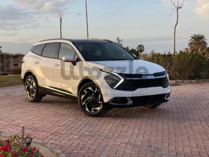 كيا سبورتاج بريستيج فل رقم واحد ماشية 11000 ميل