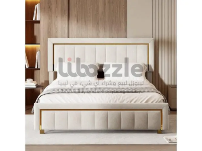 سرير زوجي مع خاصية التخزين