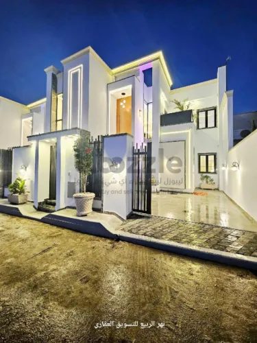 فيلا فخمة من طابقين تشطيب ممتاز جداااا 2026🔥