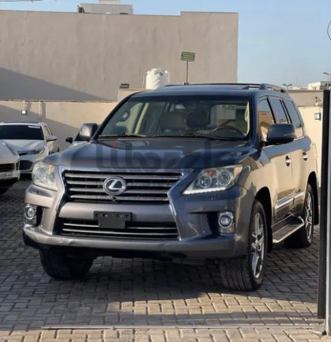 لكزس LX570 2014