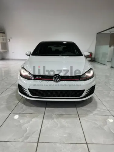 فولكس فاجن Golf GTI 2015