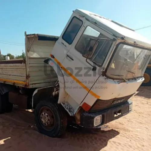 ايفيكو قلاب ثلاث جهات