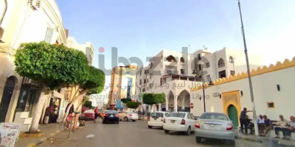 ارض للبيع - شارع ميزران