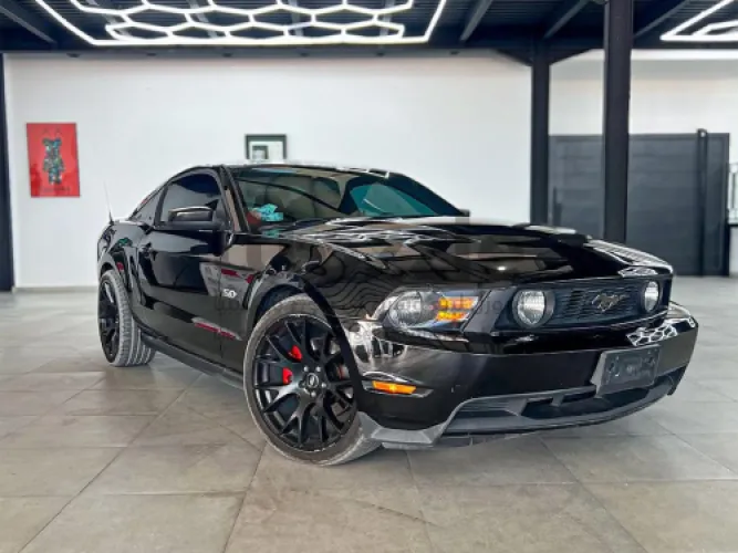 فورد Mustang GT 2012