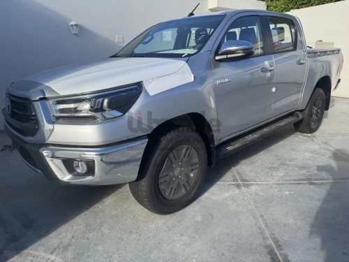 تويوتا هايلوكس 27