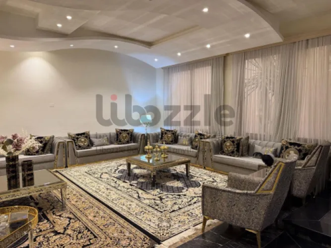 عقار فيلا تصميم خليجي دورين وملحق اللبيع