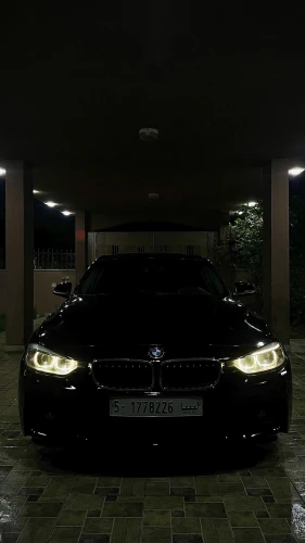 BMW 335i Sport Package سيارة الوكيل