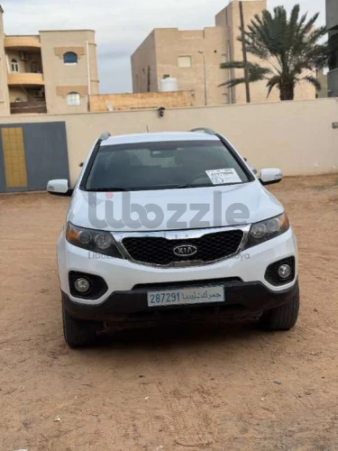Kia sorento 2012 2.4DOSH العادي