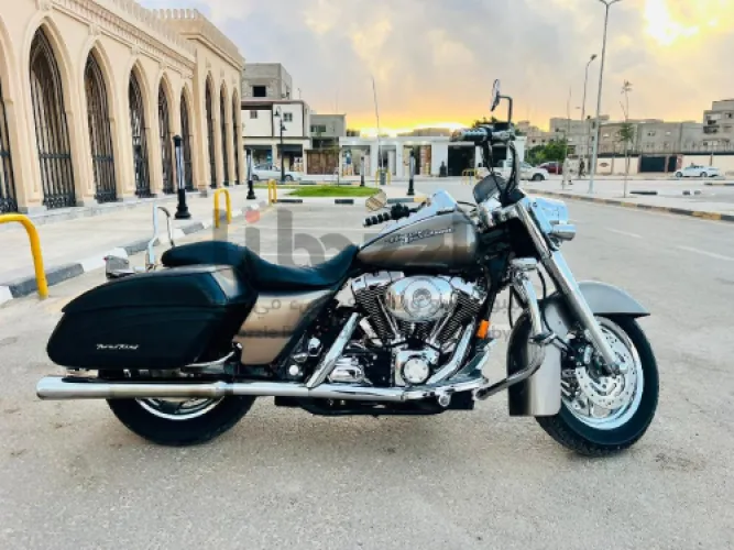 هارلي ديفيدسون الشهيرة Road